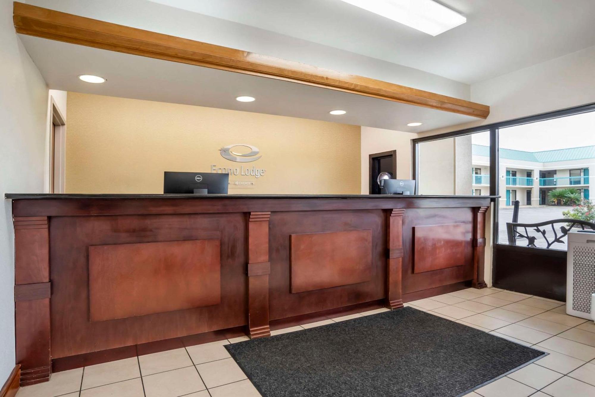 Econo Lodge Moss Point - Pascagoula Kültér fotó